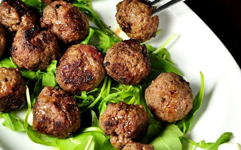 Microwave Meals in Great Yarmouth: Hotel Room Cooking Tips